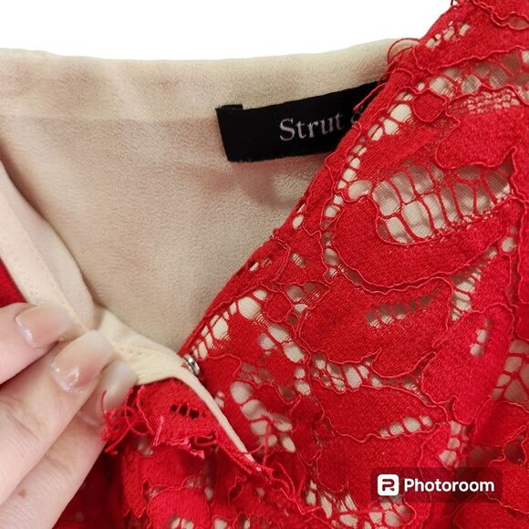 Strut & Bolt Eyelash Lace Surplice Bodysuit Bold Red Womens SZ Medium Baddie - Picture 5 of 7
